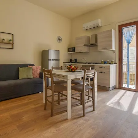 Awesome In Trappeto With Kitchen Apartment *